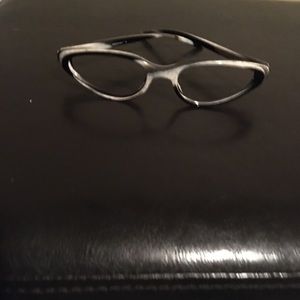 Gucci  frame
